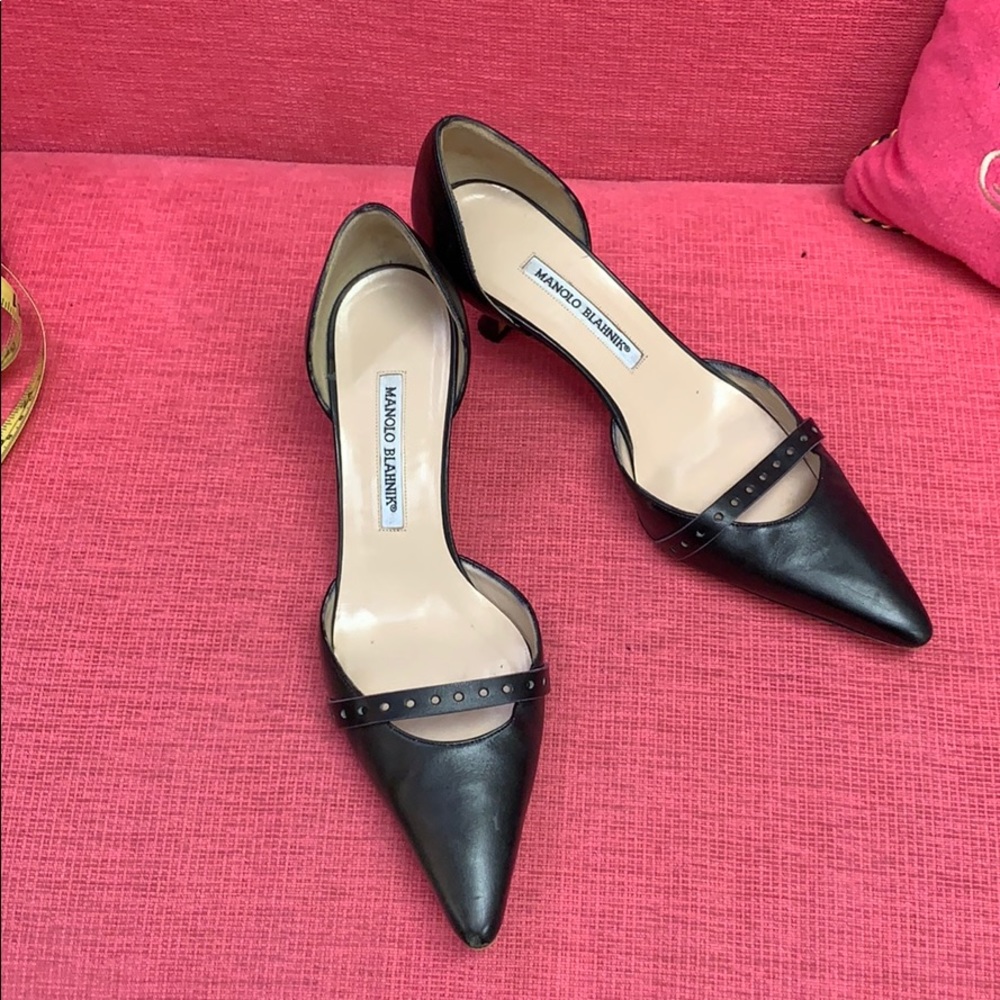 Manolo Blahnik pump